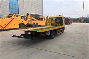 长阳非事故拖车